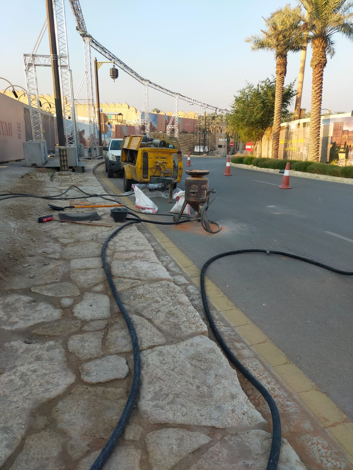 حفر القواعد والخزانات